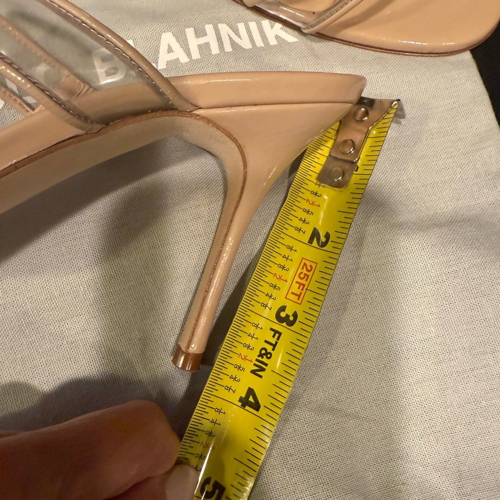 Manolo Blahnik Cream Tan Heels Stiletto Mule - Picture 8 of 13